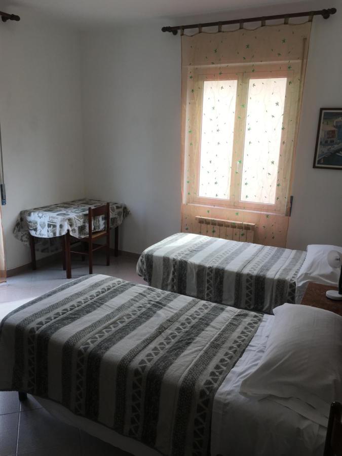 Appartamento Miramare, 2 Camere, Cucina, Bagno, Ventimiglia Ngoại thất bức ảnh
