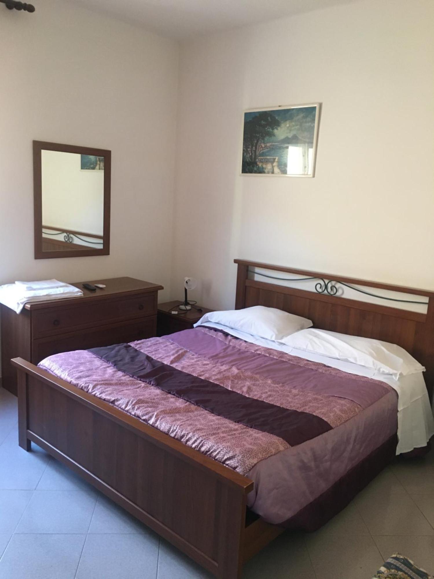 Appartamento Miramare, 2 Camere, Cucina, Bagno, Ventimiglia Ngoại thất bức ảnh